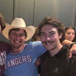 Meet your Posher, Christopher